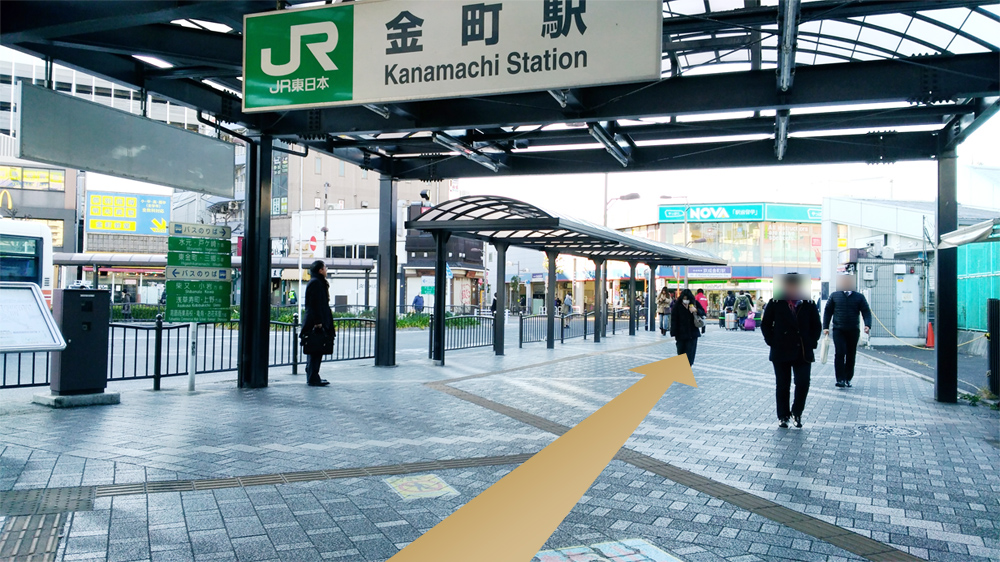 駅前ロータリー